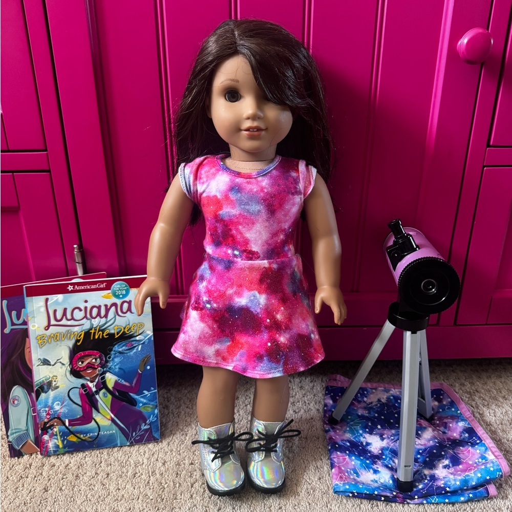 American Girl Luciana